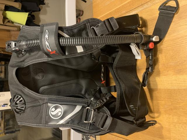 :: Divegear.ie :: Scubapro X One Bcd (small)